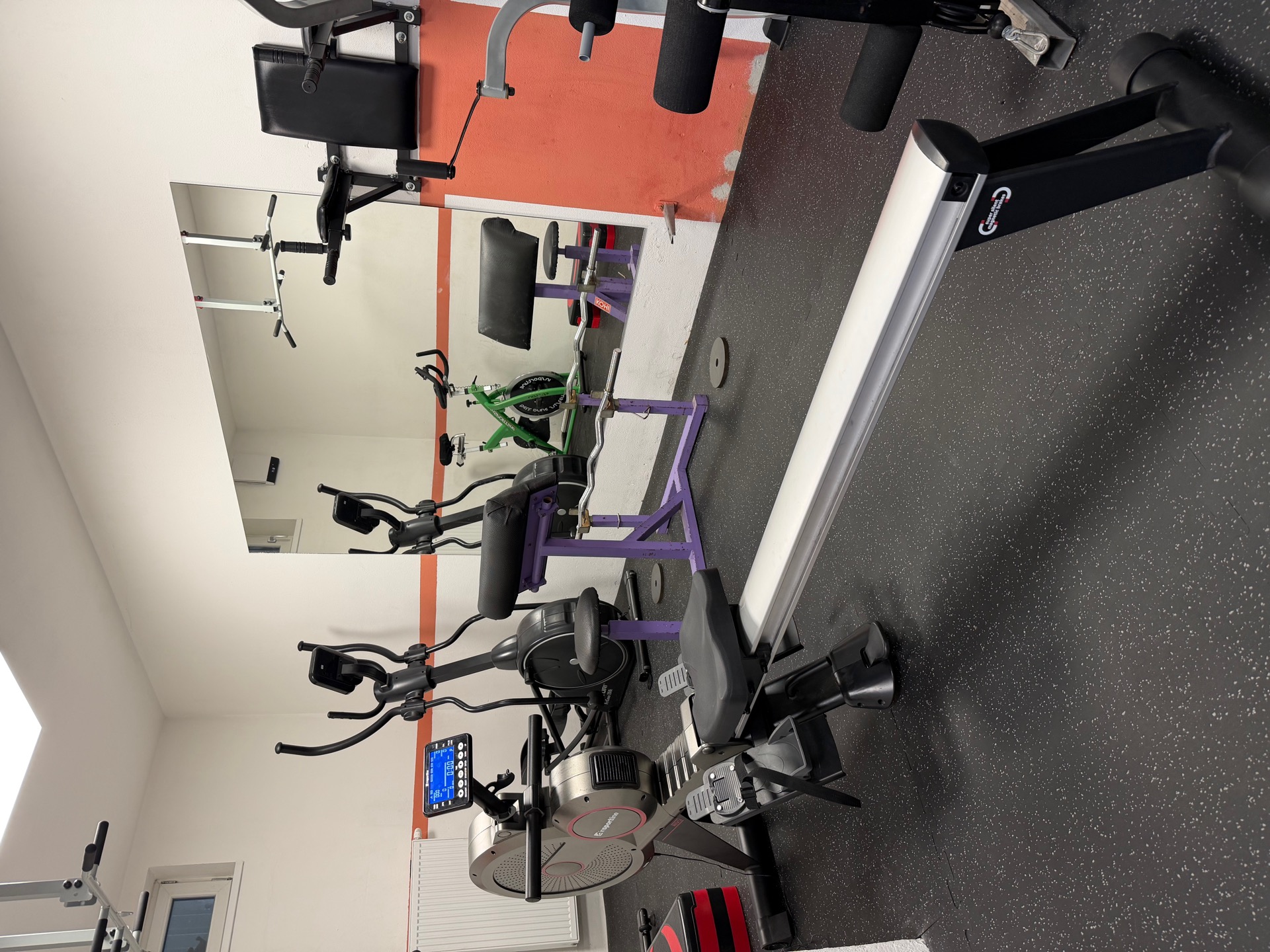 Kardio priestor BiboGym – eliptický, rowing, spinning