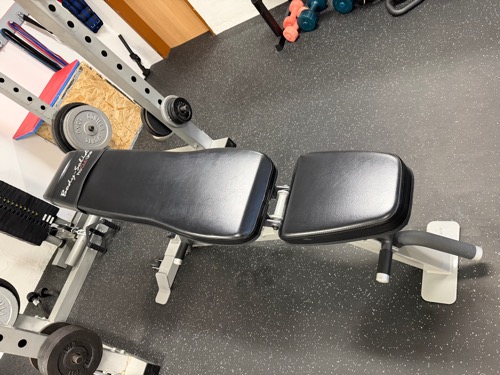 Nastaviteľná lavička BiboGym